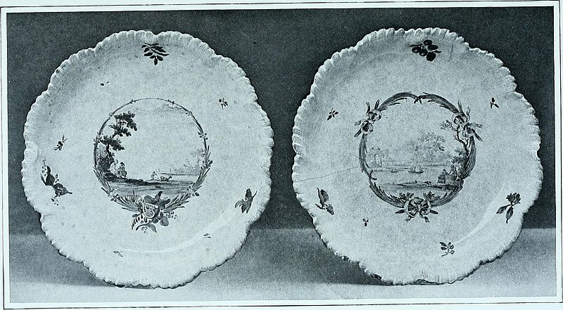 Two Sceaux faience plates (F. Duvivier)